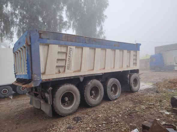 عربانه للبيع ذرعته ٢٠ متر بدون تعلاوه خفيفه مال كبان تخم تاير مكان ديالى رقم ***********
