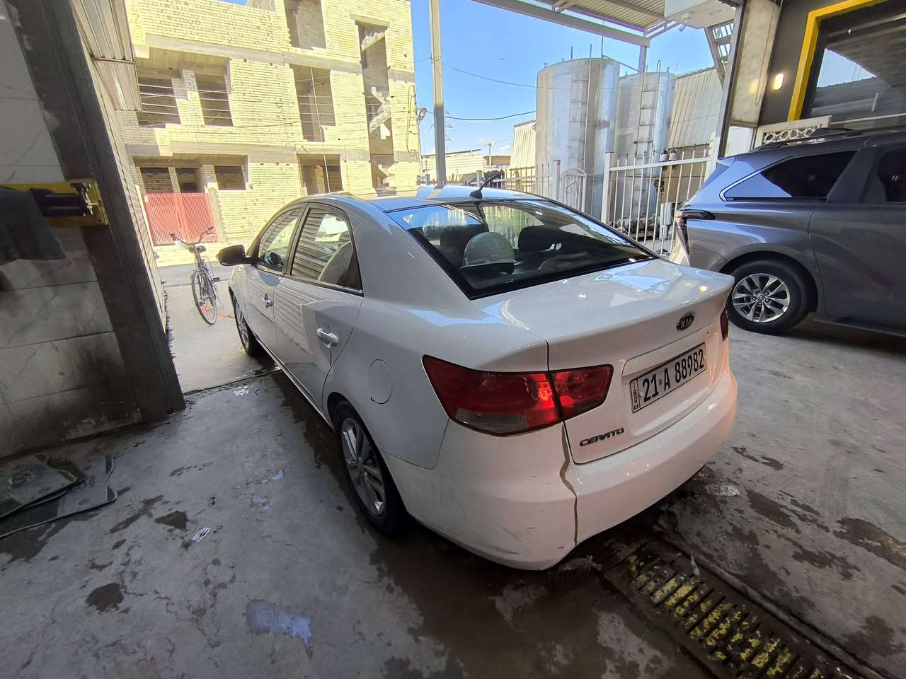 سلام عليكم سيراتو موديل ٢٠١١للبيع تبريد شغال تفئة شغالة فول مواصفات تنتة تحكم ستيرن تخم تاير جديد خليجي بدون ضربة نضربت هنا بس جاملغ ايسر مبدل سيارة جاهزة من كل نواحي محرك خير من الله سعر ٩٥رقم هاتف ***********
