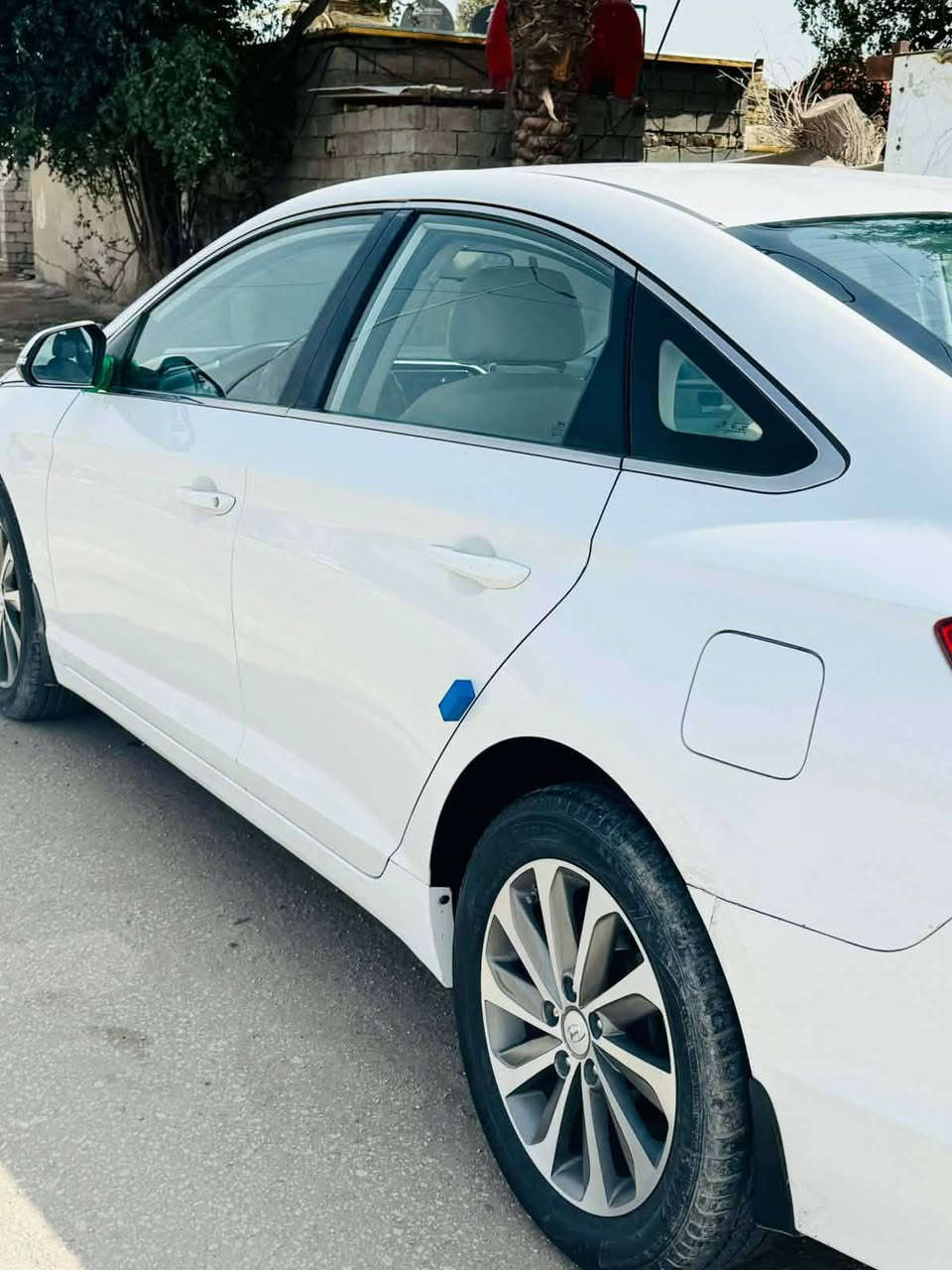 للبيع سوناتا خليجي 2015 رقم اربيل تحويل مباشر فول مواصفات ماعدا الفتحه تبديل بنيد اصلي + باب صبغ محرك گير حداديه تخم تاير تبريد تدفئه مشروطات محرك 2400 السياره جاهزه ع اخر حبايه مال جناي مامتعوبه السعر 130 مكاني نجف ناحية الحريه ***********
