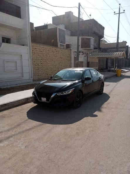 نيسان سنترا 22 مواصفات sv
ماشيه 49 الف ميل 
مامرقمه حره لأضربه ولاتبديل  
4 رادارات
تحكم ستيرن 
بصمة أبواب وتشغيل
قياده ذاتيه 
3 أنظمة قيادة أقتصادي /عادي /سبورت 
نقطه عمياء
تدفئه تبريد شغال
شاشه ابل كار بلي *********** السعر 105 بيها مجال
