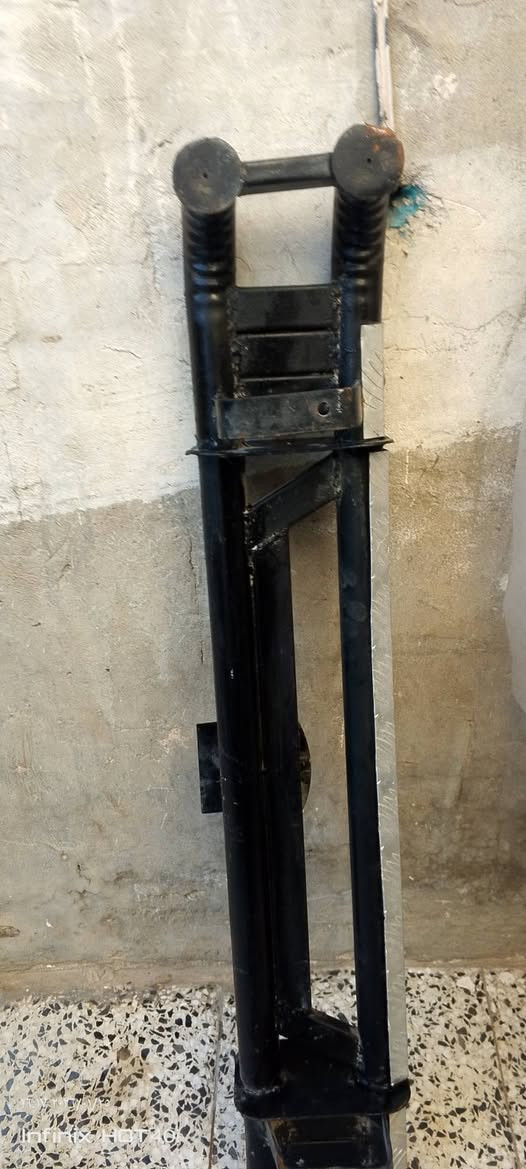 السلام عليكم شباب عندي هاذا الدرع تكتك الي البيع بغداد البلديات السعر 20الف الهاتف ‏‏‪***********‬‏فقط واتساب
