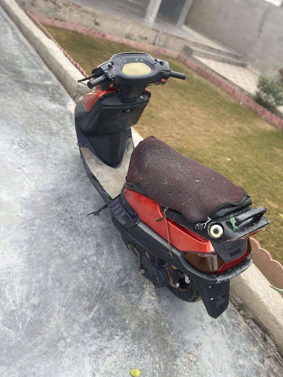 سلام عليكم دراجة فراشة للبيع مكفولة سعر 350 بيهة مجال بدون أوراق مكاتبه مراسلة الصفحة أو اتصال رقم ***********
