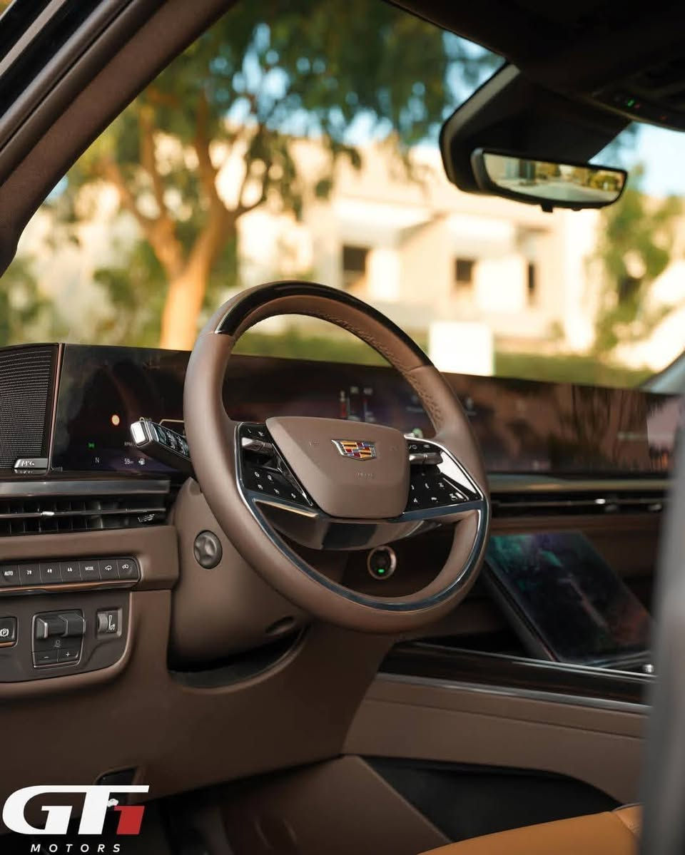 Cadillac Escalade Sport Luxury
Model: 2026
Engine: 6.2L V8
Power: 420 HP | Torque: 623 Nm
Trim: Sport Luxury
Adnan | عدنان – 01156484095


**إذا كنت صاحب هذا الإعلان وتريد حذفه لأي سبب، رجاءا أرسل رسالة إلى الدعم الفني**