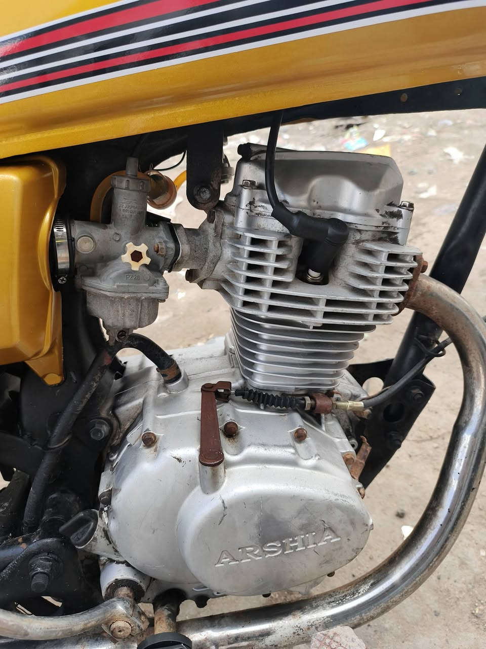 السلام عليكم دراجه للبيع سعر 325 بها مجال***********
