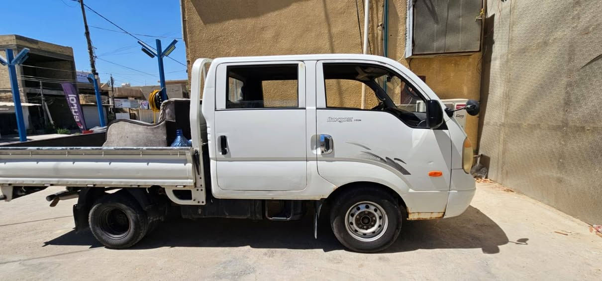 كية دبل قمارة ٢٠٠٨ نظيفة محرك
جديد مسكر سبلاين بم ونوزل السعر المطلوب ٩٨بيها 
مجال بسيط او مراوس بستاركس مسكر اوتو خصوصي
السيارة باسمي ***********
