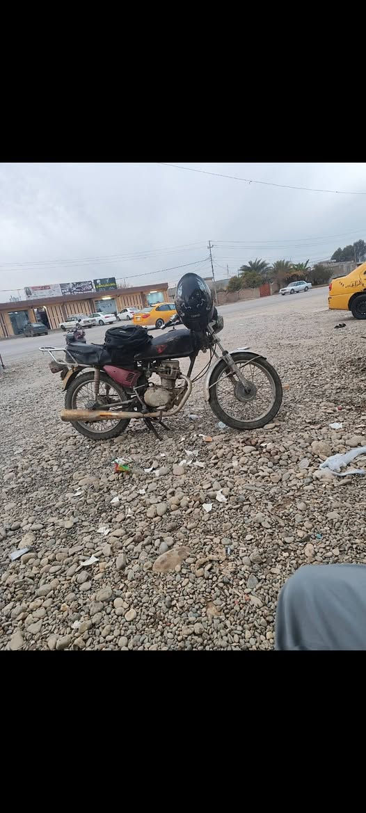 السلام عليكم دراجه للبيع 
تايكر موديل 18 
شغاله شرط دهن و بانزين 
السعر 99 الف 
العنوان موصل قرية العريج قرب مستودع نفط نينوى 
التواصل ***********
زاد موجود خاص ايضن
