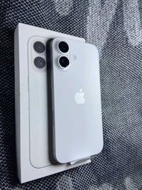 آيفون ١٦ بلس • ١٢٨ • بطارية ١٠٠