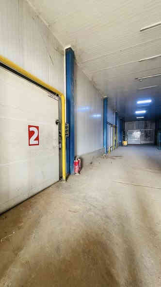 قاعات للايجار مبرده تحتوي على اجهزه تجميد وتبريد  حديثه  الحجم ١٢x١٤والارتفاع٧
للاسفسار***********
