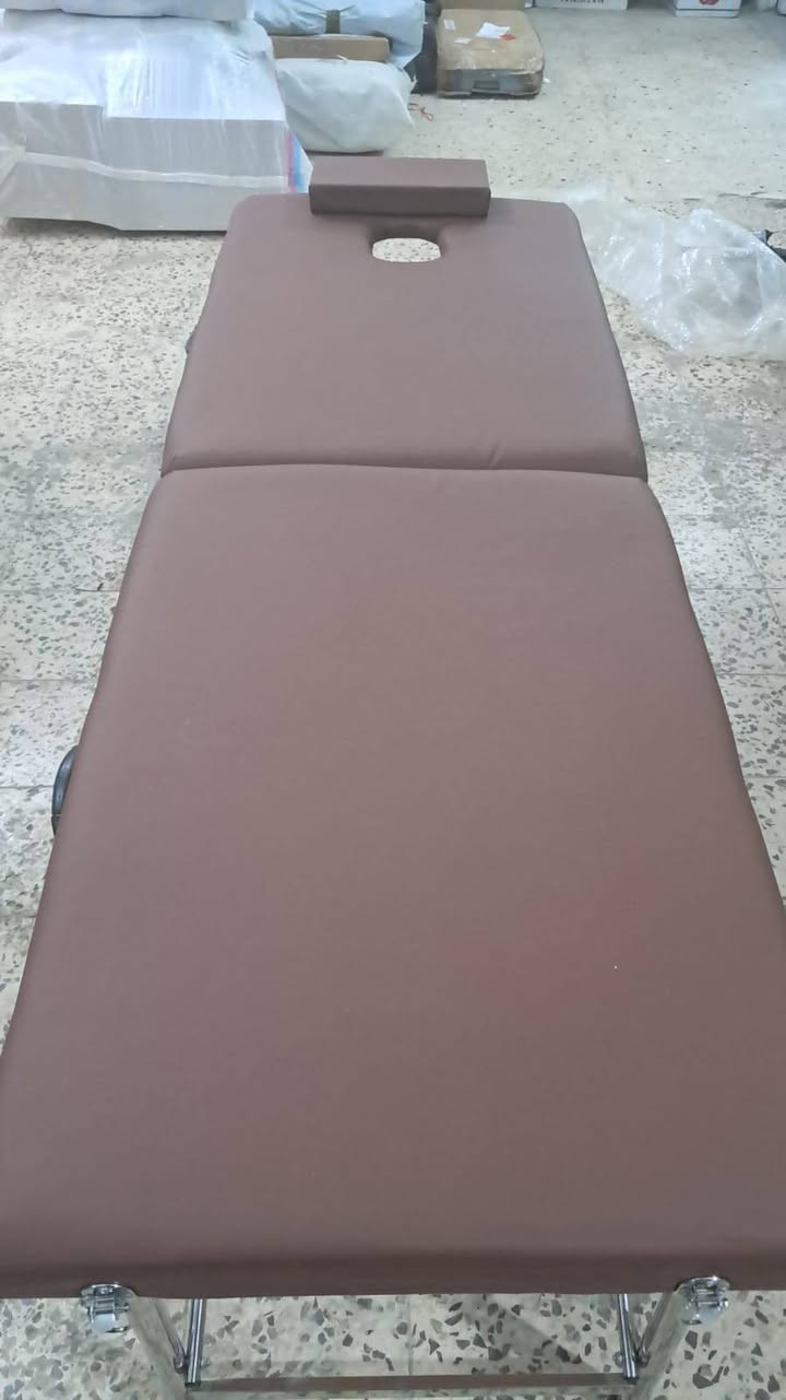 سرير مساج
قابل للطي باللون البني مع فتحة للوجه.
قطعة جديده لك
بدون اي ظرر
اي استفسار خاص
قطع أمزون


**إذا كنت صاحب هذا الإعلان وتريد حذفه لأي سبب، رجاءا أرسل رسالة إلى الدعم الفني**