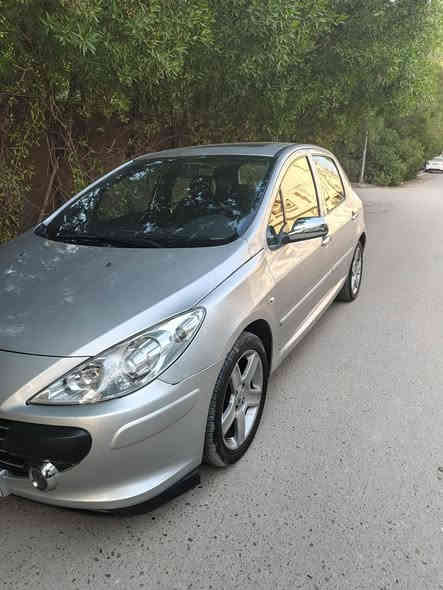 بيجو 307 فرنسي 2006 كير عادي 
سياره جاهزه وكامله كلشي بيها جديد تايرات جدد ويل 17 شاشه جبيره لمس لايتات منظومه زينون كهربائيات كامله ما بيها اي نقص رقم جديد ومميز تحويل ثاني يوم 

السعر 65 وبيها مجال   *********** 
بغداد
