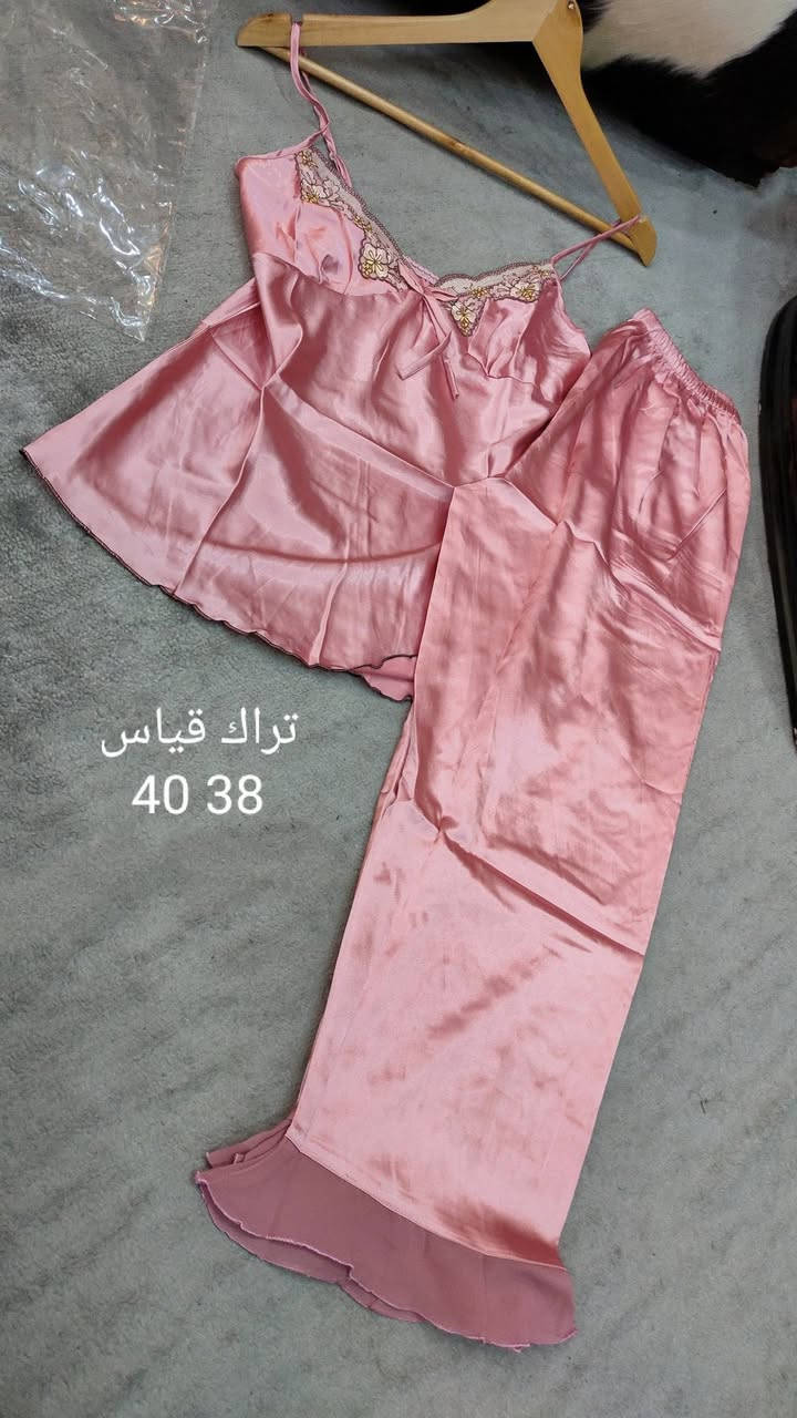 ملابس نوم كله جديد ماركه كوالتي عالي صور حقيقيه عرض كل قطعتين 5 الف توصيل متوفر لكل المحافظات 5 الف


**إذا كنت صاحب هذا الإعلان وتريد حذفه لأي سبب، رجاءا أرسل رسالة إلى الدعم الفني**