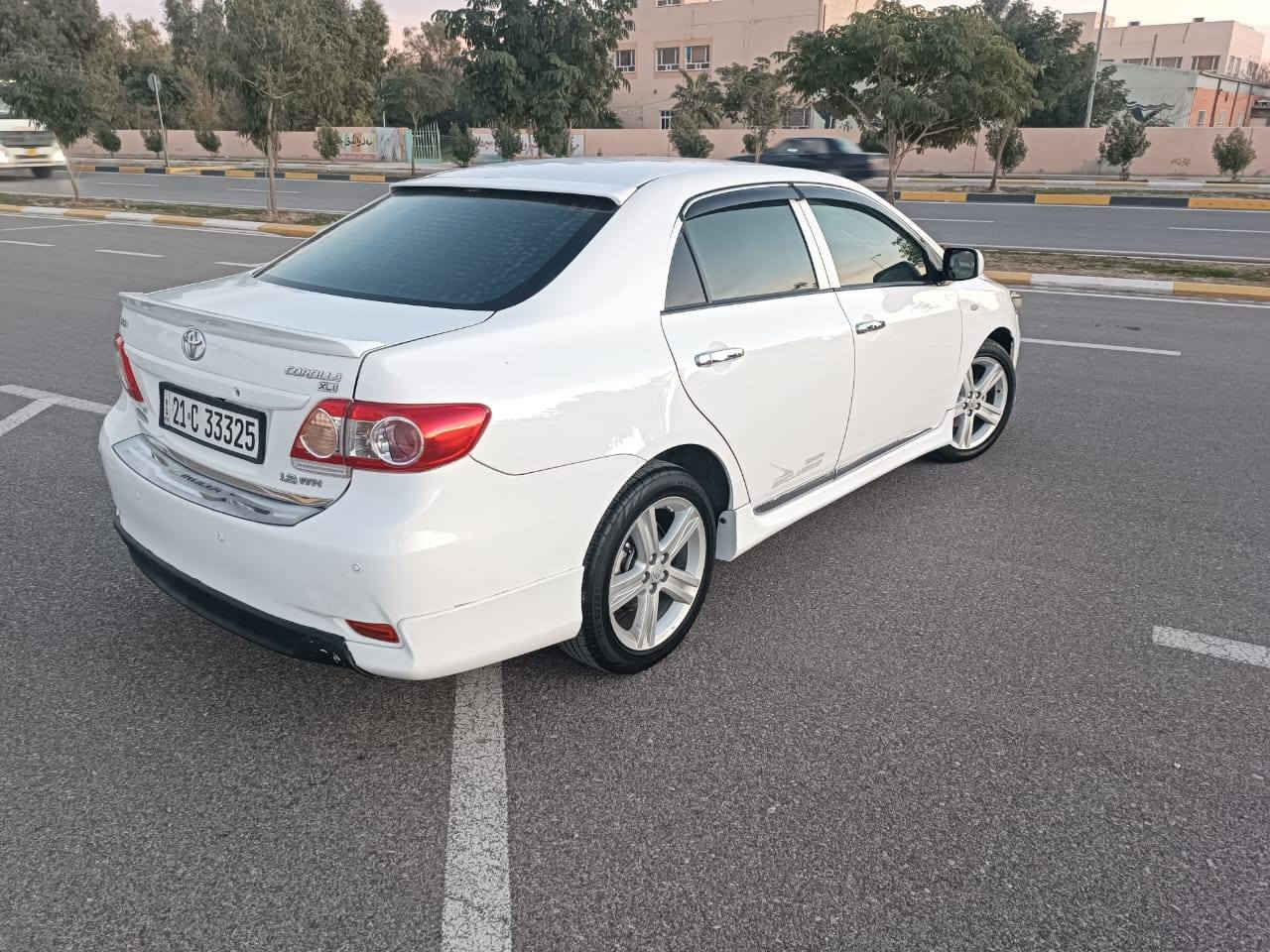 سلام عليكم كورلا موديل 2012 خليجي سياره مكفول من دعاميه الى الدعاميه بيه بس جاملغ واحد مرشوش اثر اشخوط بشرط لا مفتوح ولا معجون ولا ضربه فقط مرشوس  ماشيه 140 حقيقي محرك 1800 سياره بلاد اسبورت وحلوه مال بيت والسونار مرفق  سنويه ورقم وهزه جديده ال 2029 بأسمنه اتريد وكاله او تحويل خلال ساعتين انطيك سنويه بأسمي *********** اتصل وتدلل عنوان قضاء كلار محافظة سليمانيه
