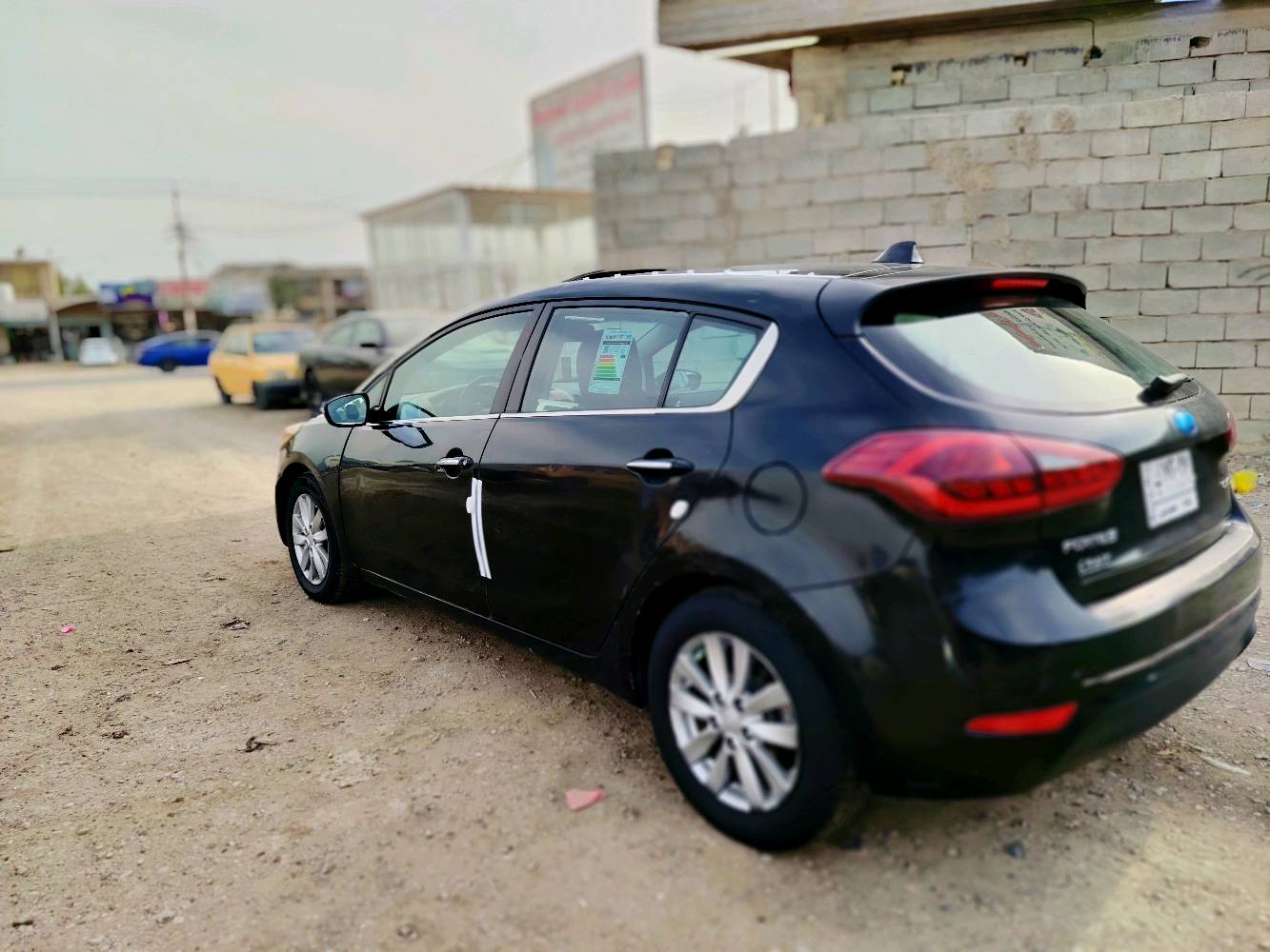 سلام عليكم كيا فورتي 2014 للبيع او مراوس حسب قناعه هاج باك فول مواصفات 1/1 لمتدد لاخير وارد امريكي حادث سرقه جاملغ باب فقط بدون دواخل السياره اليبل واحد شرط فحص وين ما يعجبك بالعراق باب خلفي كلير السياره جاهزه على آخر حباية 
رقم بغداد ألماني مشروع وطني سنويه لل2028 مصفره غرمات 
حجم محرك2000مرغوب مكفول من تنقيص و تبخير 
ماشية فقط 140 حقيقي 
فول مواصفات 1/1 
سلايت روف(فتحة
بصمة تشغيل + ابوب +صندوق
كشنات جلد+ تحكمات + خزن
ترحيب بلمري + شفط شاير
شاشة عطال كبيرة
كامره رجوع 
تبريد بيانو
نظام قياده ذاتي
مانع زلاق
نظام ايكو
ويل كروم 
باقي بية مواصفات هواي العنوان بغداد السعر 82 مناسب بيه مجال البسيط رقم هاتف ***********