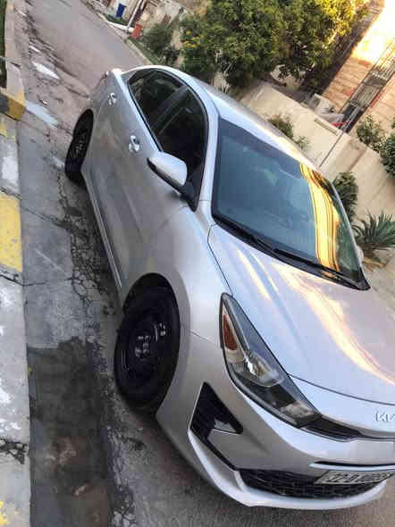 السلام وعليكم 
كيا ريو 
موديل 2022
السياره بيه قطعتين صبغ باب وجاملغ 
محرك 1600دوش 
رقم أربيل شرط التحويل 
كير محرك كله بشرط 
ماشيه 70
مواصفات 
تحكم سترين 
اشاير مري 
مانع انزلاق 
سبورت 
العنوان بغداد 
الشراي يتصل ***********
السعر 119بيه مجال
