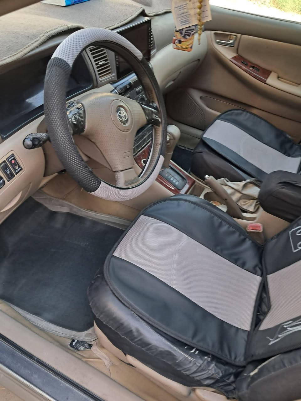 السلام عليكم كورلا نحلة موديل ٢٠٠٧ نظيفة مصبوغة عام للجمالية تدفئة وتبريد شغال وكير ومحرك خير من الله وفتحة سقف سيارة جاهزة من كل شي سيارة بأسمي السنوية صالحة لحد ٢٠٢٧ رقم انكليزي بغداد مكان السيارة بغداد الدورة السعر ٩٥ ورقة للاتصال ***********
