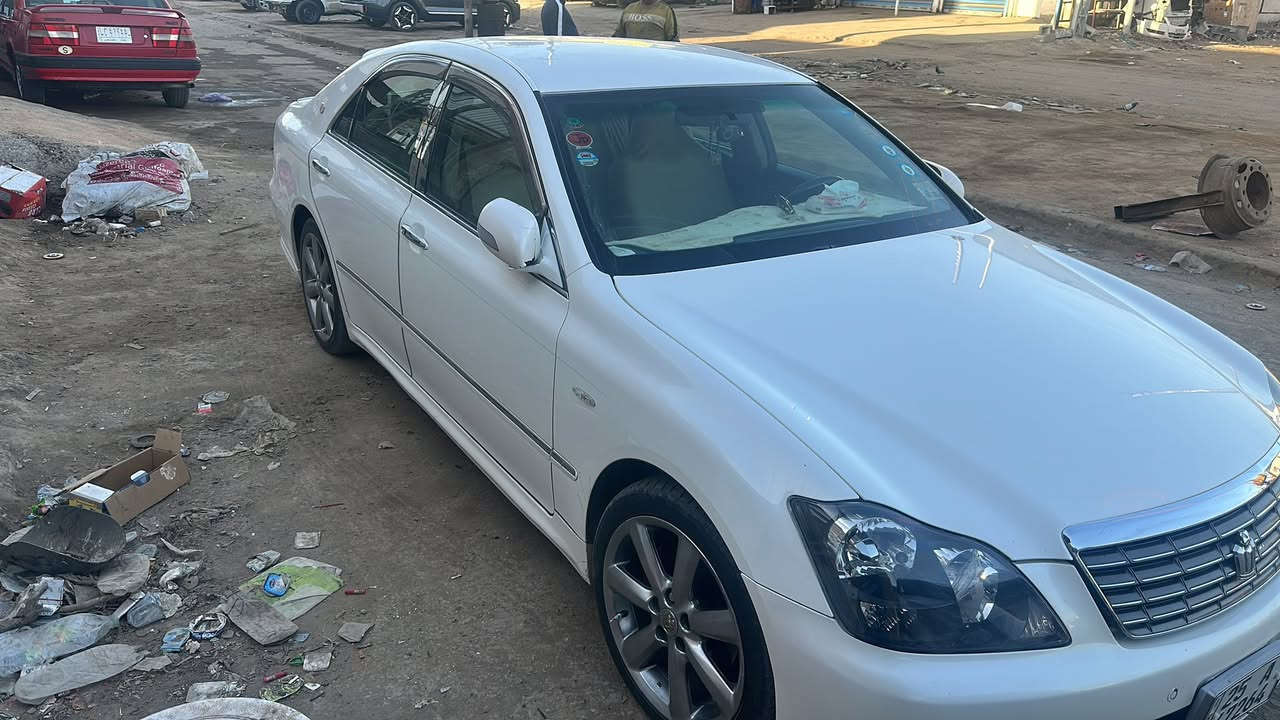 سلام عليكم شاهينه للبيع ولمراوس مداور سعر145 شاصي 82 سياره كفاله من الكص سنويه 2030 عنوان نجف (***********)
