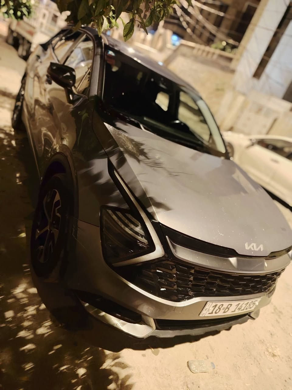 كيا سبورتج 2023 مواصفات الEX
وارد امريكي 
بدون ارباك السياره ماشيه 67 الف 
السياره بصمه رادارات أمامية و خلفيه كشنات جلد وكهرباء وبعد اهواي مواصفات 
السياره حادثها فقط بنيد والسياره بدون أرباك وبدون دواخل
صورة الحادث والسونار مرفقة مع الصور  
محرك 2500
السعر 185$
مكان بابل 
***********
