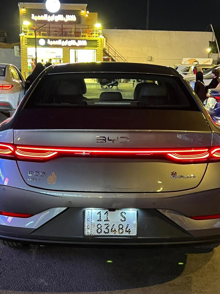 للبيع BYD كن بلاص موديل 2025 
ماشيه 15 الف 
السيارة مكفولة محرك وبطارية وكير
الجاملغ عكس السائق تعدل عالبارد وشويه بالصندوك هم بارد
شاحنتها والمنفاخ موجودة
السعر 18 مليون وبيها مجال بسيط
للاستفسار ***********
