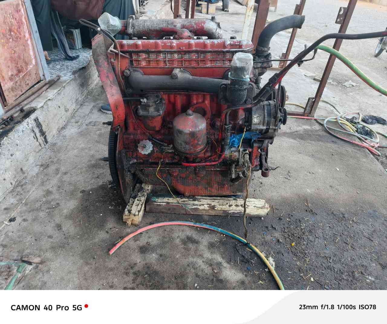 السلام عليكم محركات بلاروس للبيع   عدد (2) متروكات واحد كامل والثاني طابوكه  الموقع ميسان 
***********
