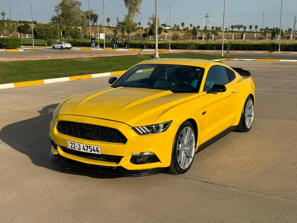 ⁨	Ford Mustang V6 | 𓃗
الموديل : [ 2016 ]
المحرك : [ V6 / 3.7 ] 
الگير : [ أوتوماتيك ] 
اللون : [ أصفر - مميز ] 🌻
الحالة : [ السيـارة وارد أمريكـا ضررهـا البنيـد والجاملغ مبدل نفس اللون والجاملغ الخلفي صبغ فقط ! ]

[ لمعرفة السعر اترك تعليق داخل المنشور وسوف يصل اليك مباشر عبر رسالة نصية ] 📥

[ الـــــمـــواصــفـــــات ]

- السيـارة مواصفاتهـا الـ V6 الاعتيادية أو المعروفة 

[ الاضـــــــافــــــاات ] 

- ويـل NICHE ( تـو سايـز ) 
- بـك لايـت شكـل الـ 2020 
- لحيـة أمامية سيـرڤيني 
- سبويلـر شيلبـيي
- أضاءة داخلية LED متغيرة الوان 

الموقع : [ أربيـل ] 📍

للتواصل واتس اب او اتصال : [ عربي *********** - كوردي *********** ]

#ford #ford_performance #mustang #v6 #yasser_erbil⁩
