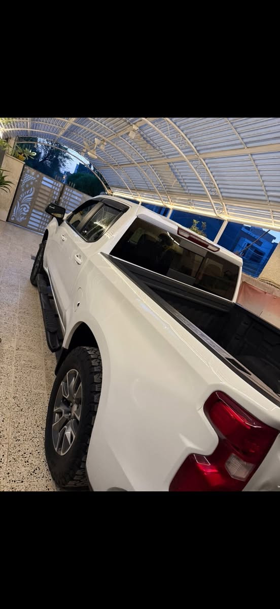 سلفادور موديل 2022 Z71
محرك ٨ سلندر ٥٣٠٠ 
فول مواصفات عدا الفتحه 
بصمه تدفه سترين وكشن فتحه الجامه الخلفيه كار بلي 
بجم كبس كفاله شواصي ولغود سرقه 3 قطع امامي ومشدودات اصليه من داخل امريكا  وحادث اميركا مثل ما مبين بصور المزاد وايضا السونار موجود بلمنشور وياهم تخم تاير  السعر 247 وبيها مجال
السيارة مرقمة اربيل باسمي
تحويل ثاني يوم مكان شارع فلسطين
***********
