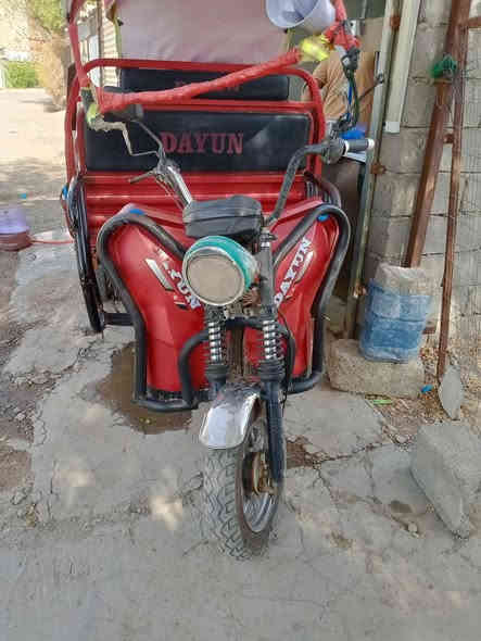 السلام عليكم ستوتة شحن حلوه ونضيفة بطاريات 2جدد والباقيات نص عمر تايرات خلفي جدد ويل اليمنه جديد السعر 750/العنوان /بغداد الدوره حي الصحه/***********
