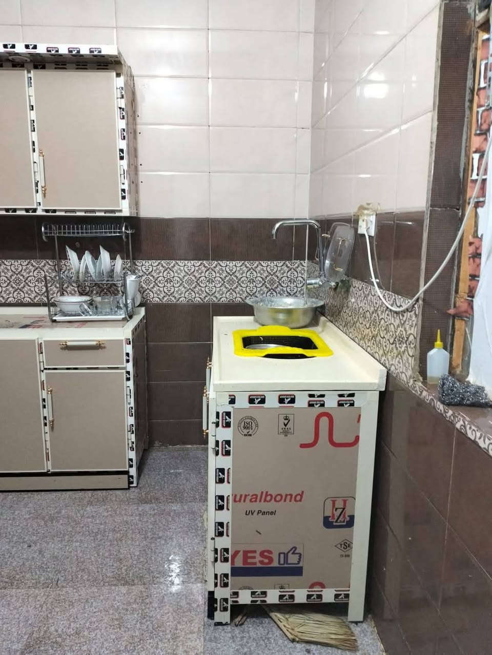 #يالله (اللهم صل على محمد وآل محمد)

#بيت بيت طابو صرف ١٠٠ متر خلفي في حي سومر خلف

جامعة العين // قرب الدفاع المدني // سنة البناء ٢٠١٨ /

طابقين عكاده // الطابق الاول بناء طابوق / الطابق الثاني

فرمستون// يحوتي طابق الاول ستقبال / صاله / مطبخ /

غرفة نوم / منور / صحيات خارجيه / عرض الدربونه / متر ٣٠ / 
الطابق الثاني / غرفتين نوم مع بيتونه

#خدمات متكامله 

#السعر 115 وبيه مجال قليل بيع مستعجل كلش 

للإستفسار الإتصال على الرقم ***********
