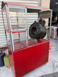 ماكينه مال حب وبيها خانتين مال شيبس مستعمله اسبوع واحد فقط الماكينه  ل...