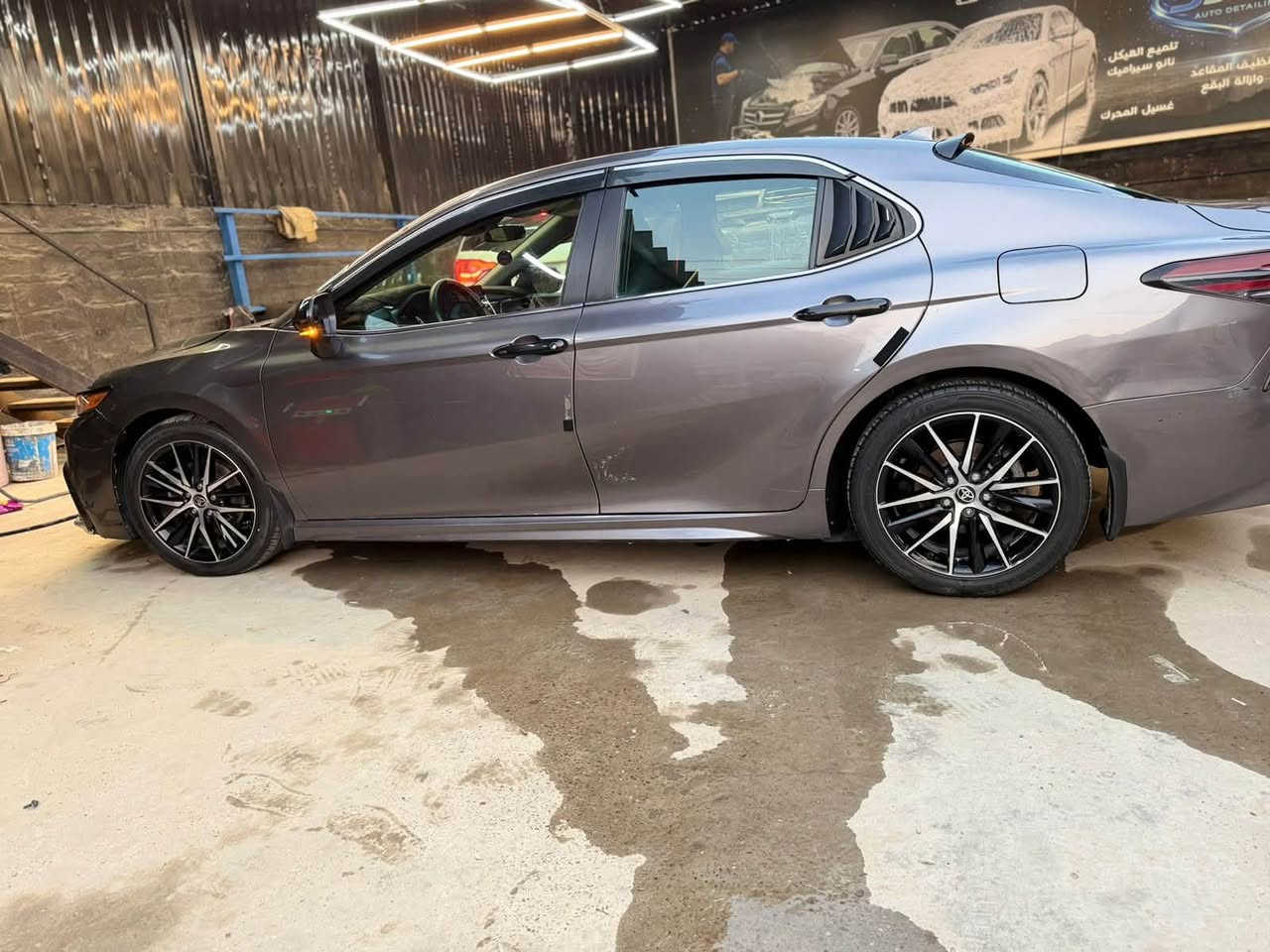 Toyota Camry 2023 SE  nightsha
رقم اربيل بااسمي  
ماشيه 92الف  كيلو متر  وليس ميل 
الضرر:فقط دعاميه اماميه   
‎بدون دواخل بدون ايرباك 
‎صور حادث موجود 
‎حجم المحرك 4 سلندر (2.5L)
‎المواصفات:
‎رادار امامي ( تحديد مسار)
‎تحذير من الاصطدام
‎تحكمات+شفتات استيرن 
‎شاشة كبيرة لمس+كاميرا
‎مانع انزلاق+ABS
‎كشنات جلد + كشنات كهرباء
‎تحكم وضعيات القيادة (Sport - Normal - Eco)
‎سايد بريك كهربائي  مفتاح الاوتو هولد
مع منافذ USB,AU  

‎السيارة دفع رباعي والكير و المحرك بشرط مكفول
مكان السياره صلاح الدين سامره اتصل وتدلل
***********
