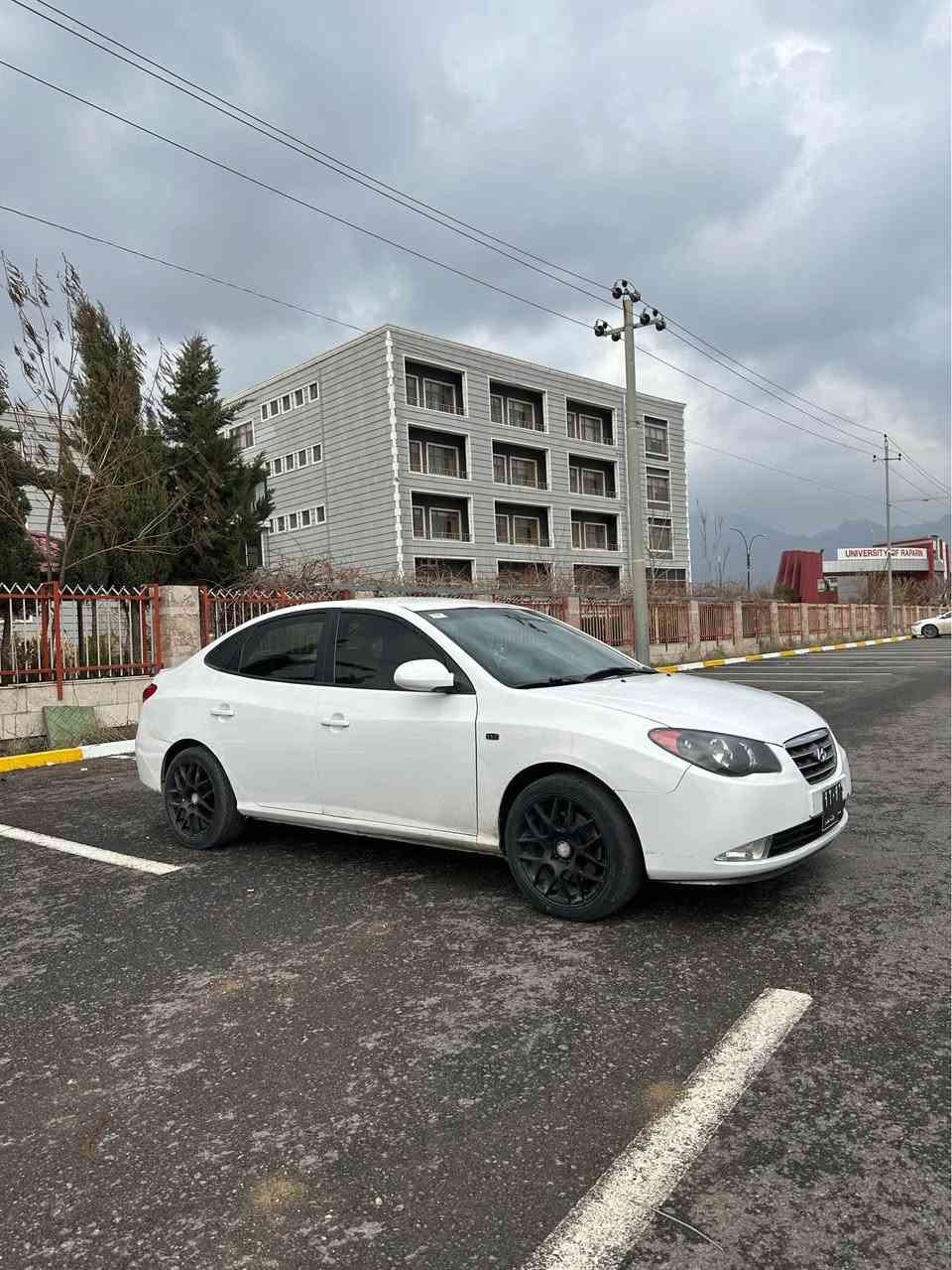 "بسم اللّه الرحمن الرحيم"
هۆندا ئەڤانتی مۆدیل ٢٠٠٧
سەیارەکە بڕاوەیە 
مەکینە بچوکی دکشن بەرەز
گیر مەکینە کارەی تەقە و رەقە
هەموو گیانی بەشەرت سەیارەکە زۆر زۆر لۆک و جوانە 
بی خایس و ژەنگ 
حاسە کامیرا شاشە 
هەموو شتیکی بە شەرت 
ناونیشان رانیە حاجیاوا 
ڤایبەر وەتس ئەپ 
*********** رانية, السليمانية
