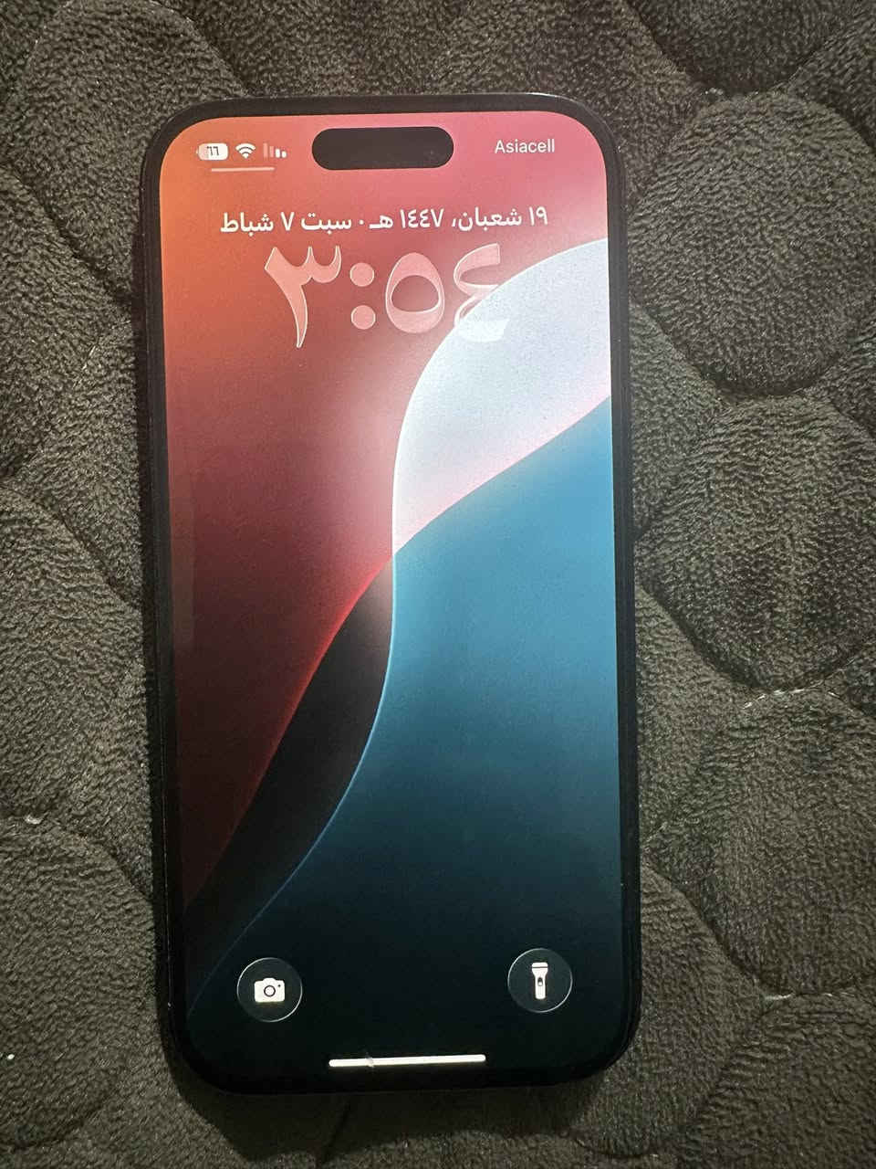 ايفون  15 كامرتين  للبيع جهاز بطارية 91 سعره 700  متواجد واتساب ***********
