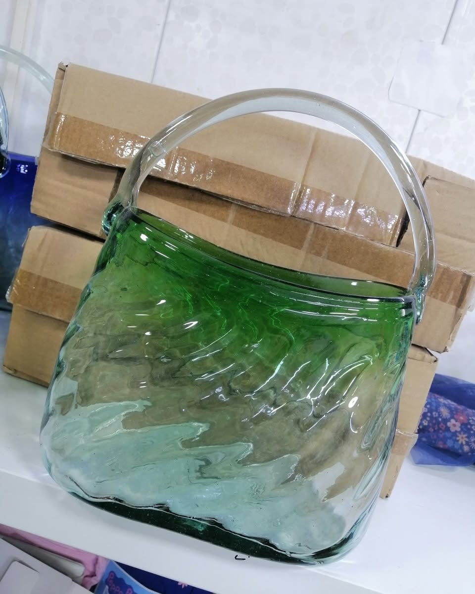 #مزهريه زجاج حجم كبير بسعر ٦٠٠٠ دينار


**إذا كنت صاحب هذا الإعلان وتريد حذفه لأي سبب، رجاءا أرسل رسالة إلى الدعم الفني**