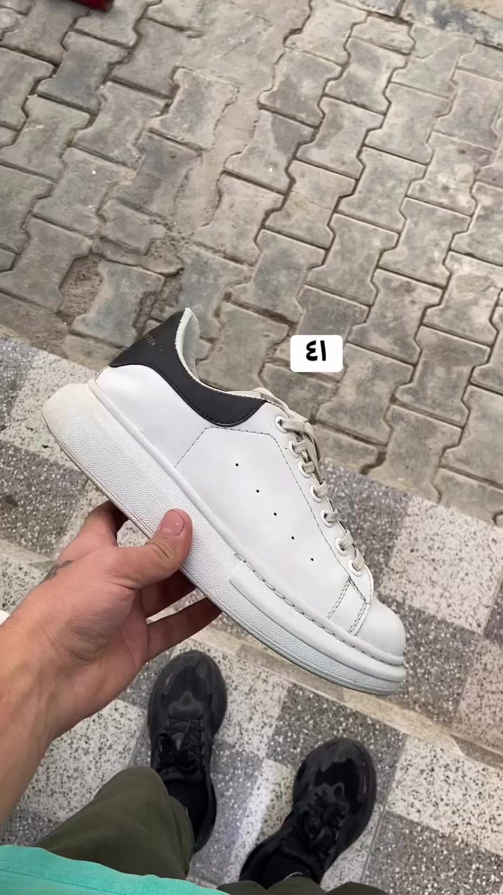 شباب قياس ٤١-٤٢ هاي نماذج من القطع وعندي بعد إذا تحب تراسلني اصورلك وادزلك باله أوربي وقطع نضيفه وسعار مناسبه عنواني واسط الكوت حي الحوراء شارع سيد يعقوب توصيل موجود كافه محافظات العراق جملة مفرد موجود شكد متريد


**إذا كنت صاحب هذا الإعلان وتريد حذفه لأي سبب، رجاءا أرسل رسالة إلى الدعم الفني**