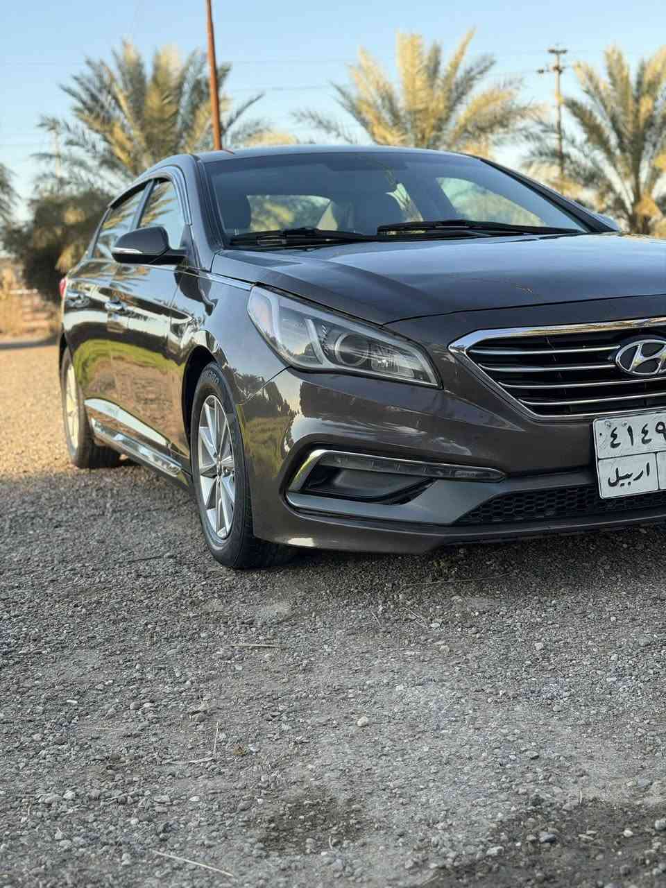 السلام عليكم 
اخواني سوناتا وارد 2015
فوول مواصفات عدا الفتحه 
بصمه كشن جلد كشن كهرباء كشن حراري رادار 
3وضعيات قياده 
اشتير بالمري كامره وشاشه لمس بلادي 
حساس خلفي تحكم مقود جهتين وبعد بيهه مواصفات 
حادث قبق جنطه وشويه بالجاملغ الخلفي وهنا بالعراق جاملغ وبنيد بدون دواخل بدون ارباك  مكينه كير حداديه كله بشرط مكينه لاتنقيص ولا تبخير ولا دوانز تحويل شوكت ميعجبك 
السعر 100$وبيهه مجال قليل 
اخوان كلشي ذاكرلك بالمنشور مكاني حله قرب سيطره الاثار ***********وحياكم الله
