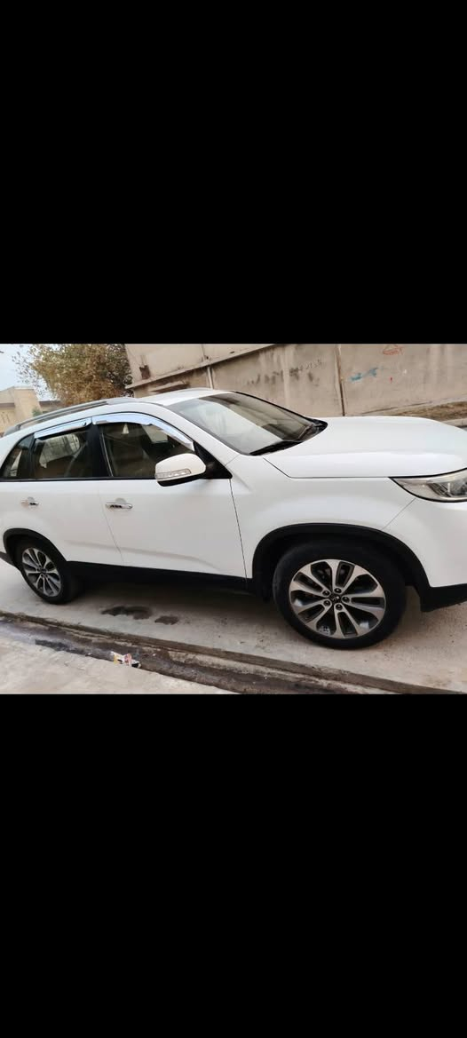 مكلف بنشر سورنتو للبيع رقم دهوك باسم صاحبها الشرعي تتكاتب مع صاحبها كاربون بانزين فوول مواصفات بصمه 7راكب محرك 4سندر العنوان موصل معرض الزهور الحديث تفاصيل أكثر الاتصال على رقم ***********
