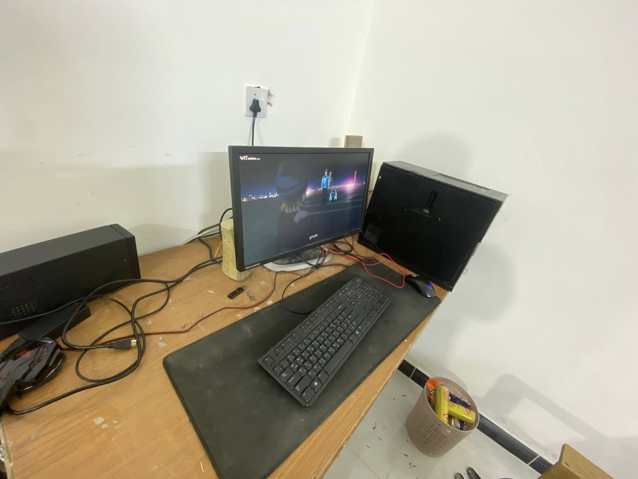 حاسبه للبيع او مراوس السعر 300 ويه شاشتين ويه كيبورد وماوس وسماعه ويه يوبي اس او مراوس ويه لابتوب يكون نفس الموصفات او ستيم دك وطي فرق


**إذا كنت صاحب هذا الإعلان وتريد حذفه لأي سبب، رجاءا أرسل رسالة إلى الدعم الفني**