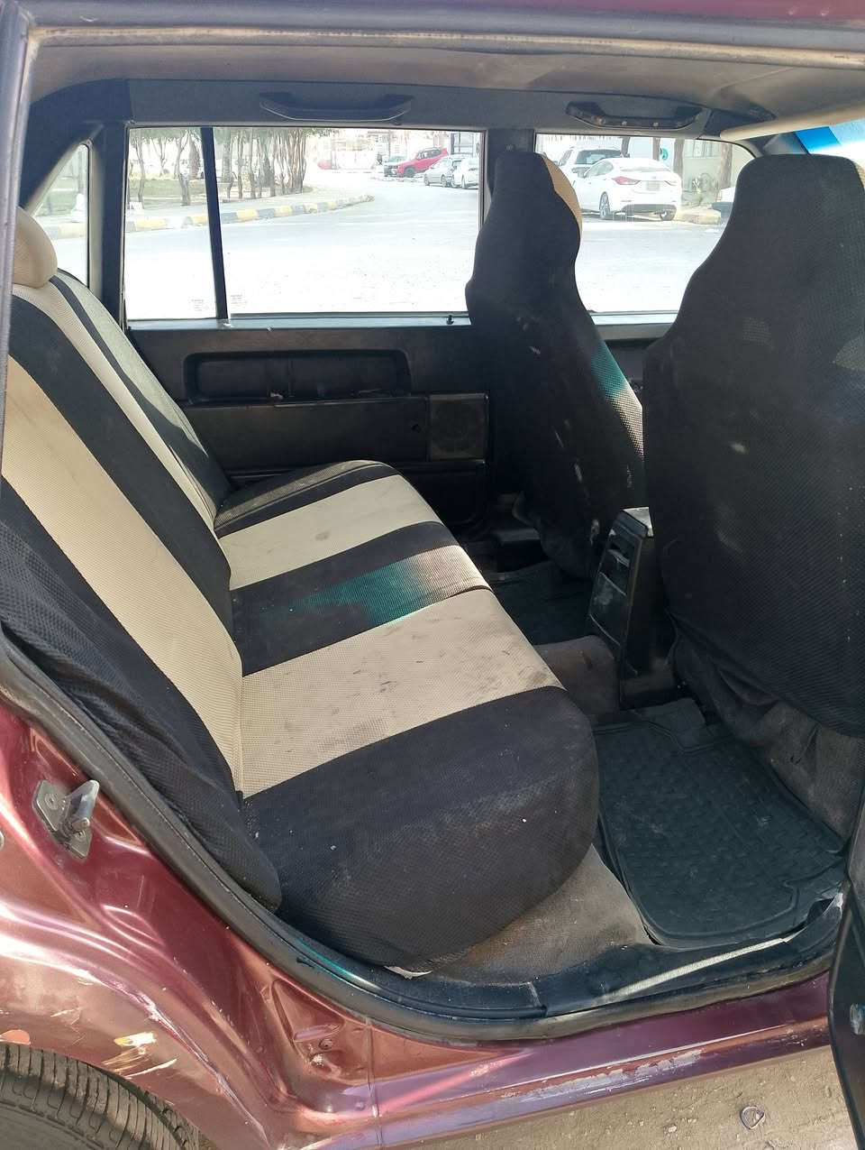 فالفو 940 موديل 92سنويه ماساقطه رقم انبار مداور باي محافظه حداديه جاهزه كهربائيات كلها شغاله كير مكينه جاهزه تبريد عاطل
السعر 45
مكانها النجف الاشرف 
الاستفسار الاتصال ***********
