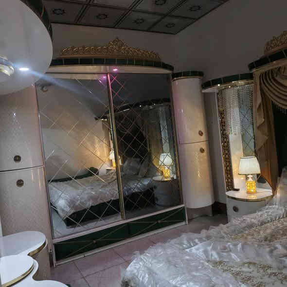 غرفه ملكيه تركي للبيع تواصل عل هاذا رقم ***********
