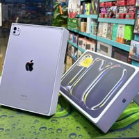 آيباد برو M4 • ٥١٢ • شحنات ٣٤