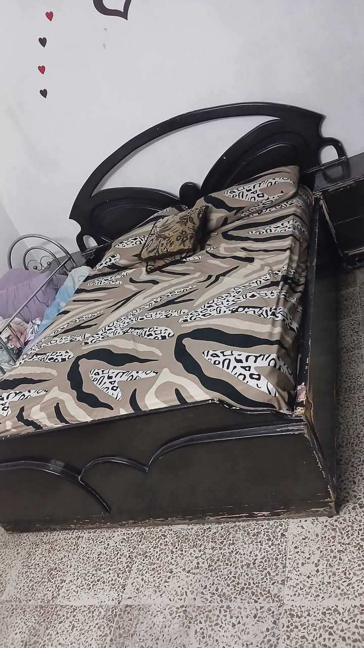 غرفة نوم خمس قطع مليونين و200 منهي


**إذا كنت صاحب هذا الإعلان وتريد حذفه لأي سبب، رجاءا أرسل رسالة إلى الدعم الفني**
