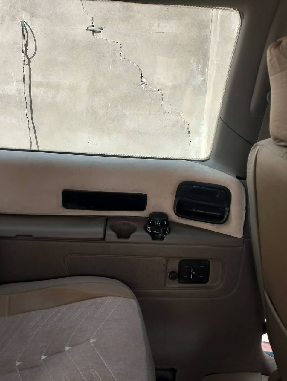 السلام عليكم
دوج كلايزر 94 محرك 3300 بلاد كير خير من الله مشط جديد دبلات خلفيه جدد غرفة شغل جديد حته عازل مفروشة تحتاج تبديل تانكي بانزين لكون تانكيهه دفع رباعي ماكو عبوة البانزين مالته وهم مشتري هو والعبوة بس الشد وصدرهه فقط قواعد دبل تتبدل وتبريد جنت ناوي اشد سبلت كهربائي وتحتاج راديتر السعر 40 بيهه مجال رقم انبار باسمي مكانهه بغداد الجسر الفرنسي واذا اكو مراوس بكوري نتفاهم


**إذا كنت صاحب هذا الإعلان وتريد حذفه لأي سبب، رجاءا أرسل رسالة إلى الدعم الفني**