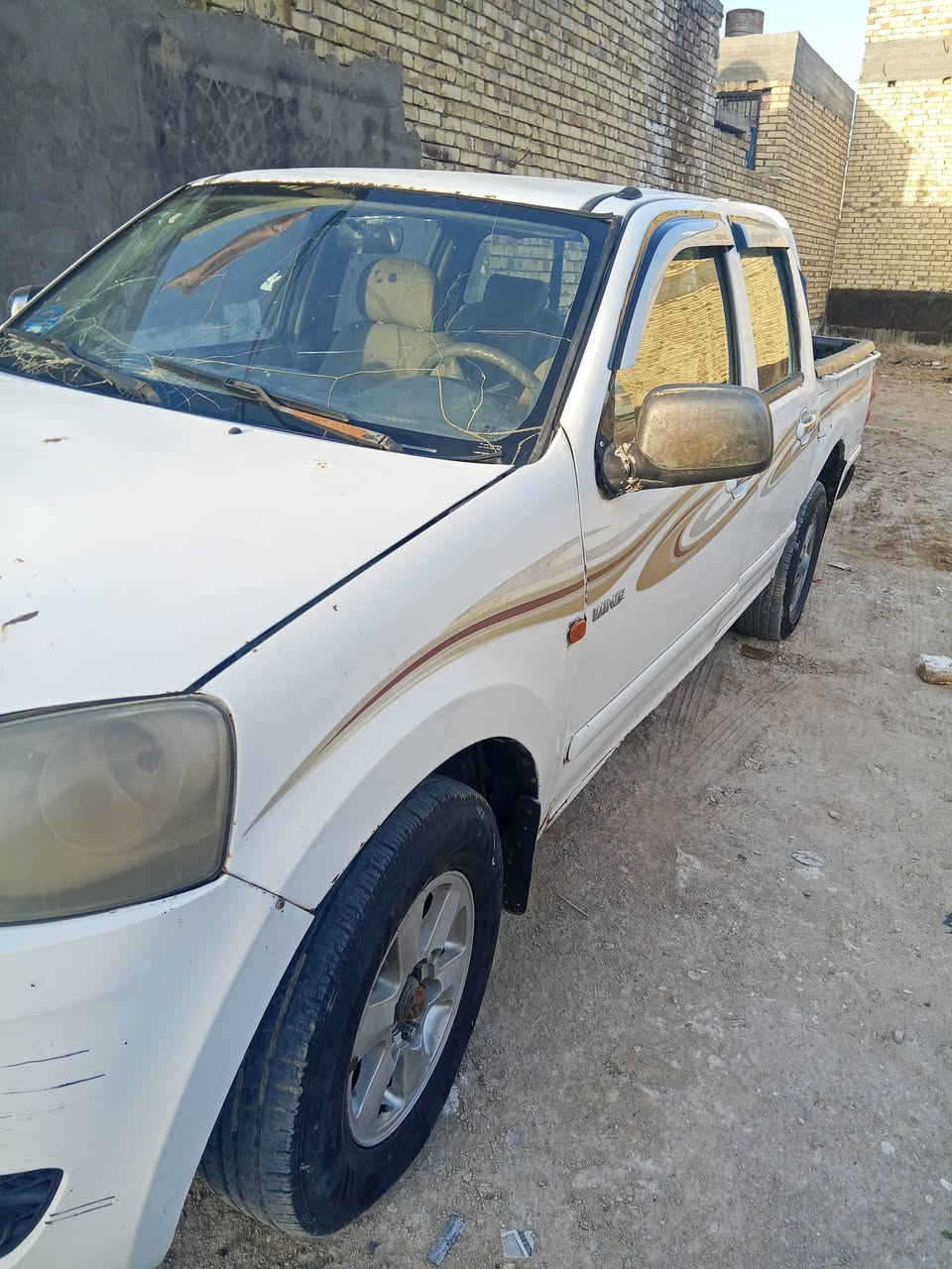 السلام عليكم بيكم كريت موديل 13 جاهزه سياره بيها صبغ باالصفاح مكفوله من الضربه سنويه نهايه 27 مالكها يمي تحويل السعر 48 بيها مجال حق الجيه ت *********** مكان السياره ذي قار قظاء الفجر
