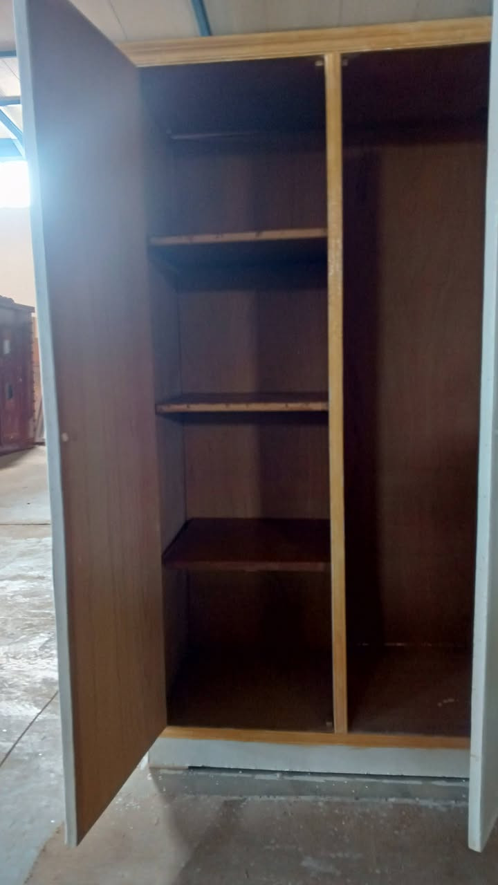 كنتور للبيع صاج حطاطه داخل خارج نضافه 100% سعر 120 جديد حديث شراي يتصل ..***********..
