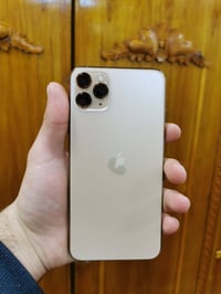 آيفون ١١ برو ماكس • ٦٤ • موصل ايسر