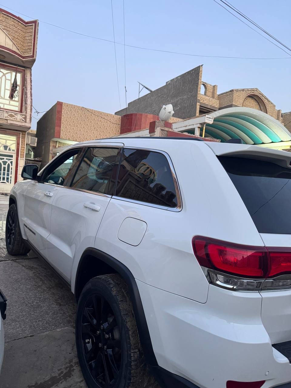 السلام عليكم
Jeep للبيع
موديلا20
المواصفات عدة الفتحه
رادار خلفي
تحديد المسار
توقف ذاتي
ومواصفات اخر
الحادث قطعه وحده
مكينه 6 سلندر
3600
السياره جاهزه من كلشي
حداديه تخم تاير جديد
مكينه وكير مكفول
رقم بغداد
السعر 255
رقم الهاتف. *********** المكان الحله
