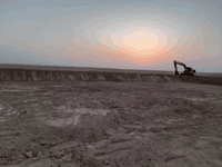 مستعدون العمال الحواض للمرشات في باديه السماوه ***********
