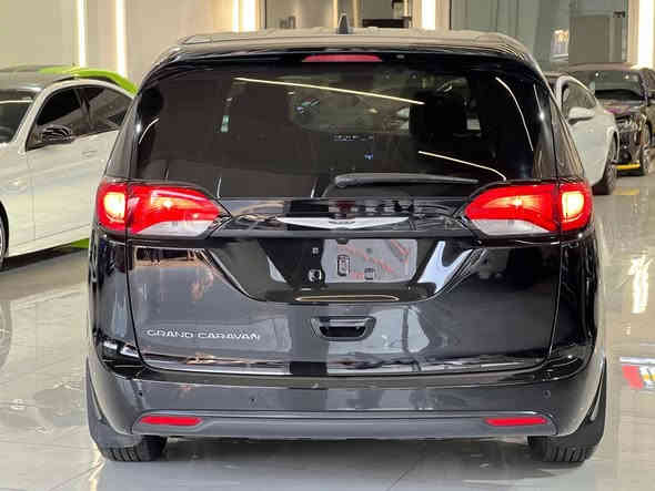 كرايسلر گراند كرفان 
2025
V6 محرك 
ماشيه 4000كم فقط 
جديده لوك 
ابواب كهربائيه 
بصمه وتشغيل عن بعد 
رادار جميع الجهات
كشنات جلد وكهرائيه 
شاشه جبيره 
بدون صبغ وبدون تبديل ضرر ربع دعاميه فقط 
ايرباكات طاكه وراجعه بلاديه سستم
بدون دواخل نهائيا
2C4RC1ZG0SR507557
السعر 24.500$ وبي مجال بسيط 
بدون رقم تترقم شمالي فقط
العنوان اربيل 
***********
*********** أربيل
