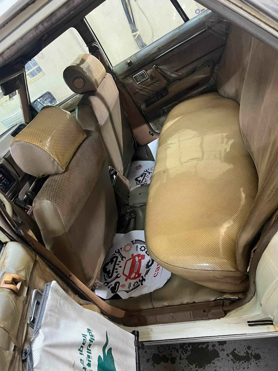 سلام عليكم سوبر ٨٢ للبيع مكينه وكير ونجي حداديه ٧٠٪؜ خياس بل هلال الجاملغ الخلفي وشويه بل جنطه كهربائيات شغالااسياره خير من الله اكسل مكفول ارقام وهزه جديده الاستفسار اتصال عل الرقم *********** السعر ٤٥ وبيه مجال مكان سياره بغداد

