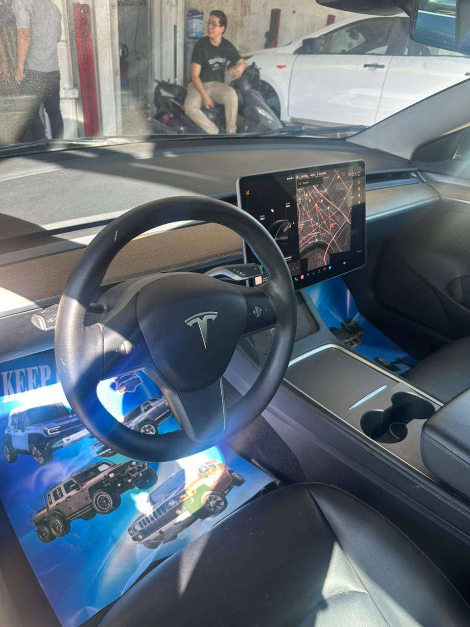 ت
تسلا للبيع موديل 23 الجيل ٣ اون لاين ماشيه ١٥ الف تك ماطور
 حادثهه مثل مموضح جاملغ وبنيد وجاملغ خلفي بارد بغداد بسمي السعر ١٤٥ وبيهه مجال ***********
