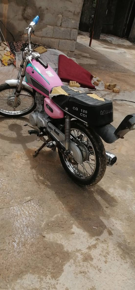 عمي السلام عليكم دراجه ايراني للبيع دراجه حلو ونضيف شغاله اضرب هندر وطلع عوزهه بس بوشه فقط دراجه كلك المكان كربلاء المام عون السعر 200 قفل ولموشراي ليتعبني


**إذا كنت صاحب هذا الإعلان وتريد حذفه لأي سبب، رجاءا أرسل رسالة إلى الدعم الفني**